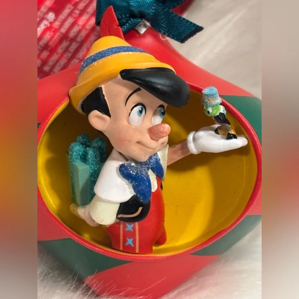 NEW Disney Sketchbook Pinocchio And Jiminy Cricket Droplet Ornament